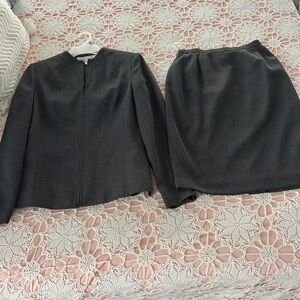 Larry Levine Petite Suit skirt & jacket in Charcoal and Black